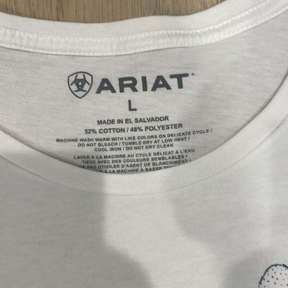 Ariat size large tee - Picture 2 of 3